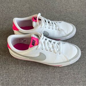Nike Kids' Court Legacy Low Top Sneakers Youth Size 6 white with pink accents
